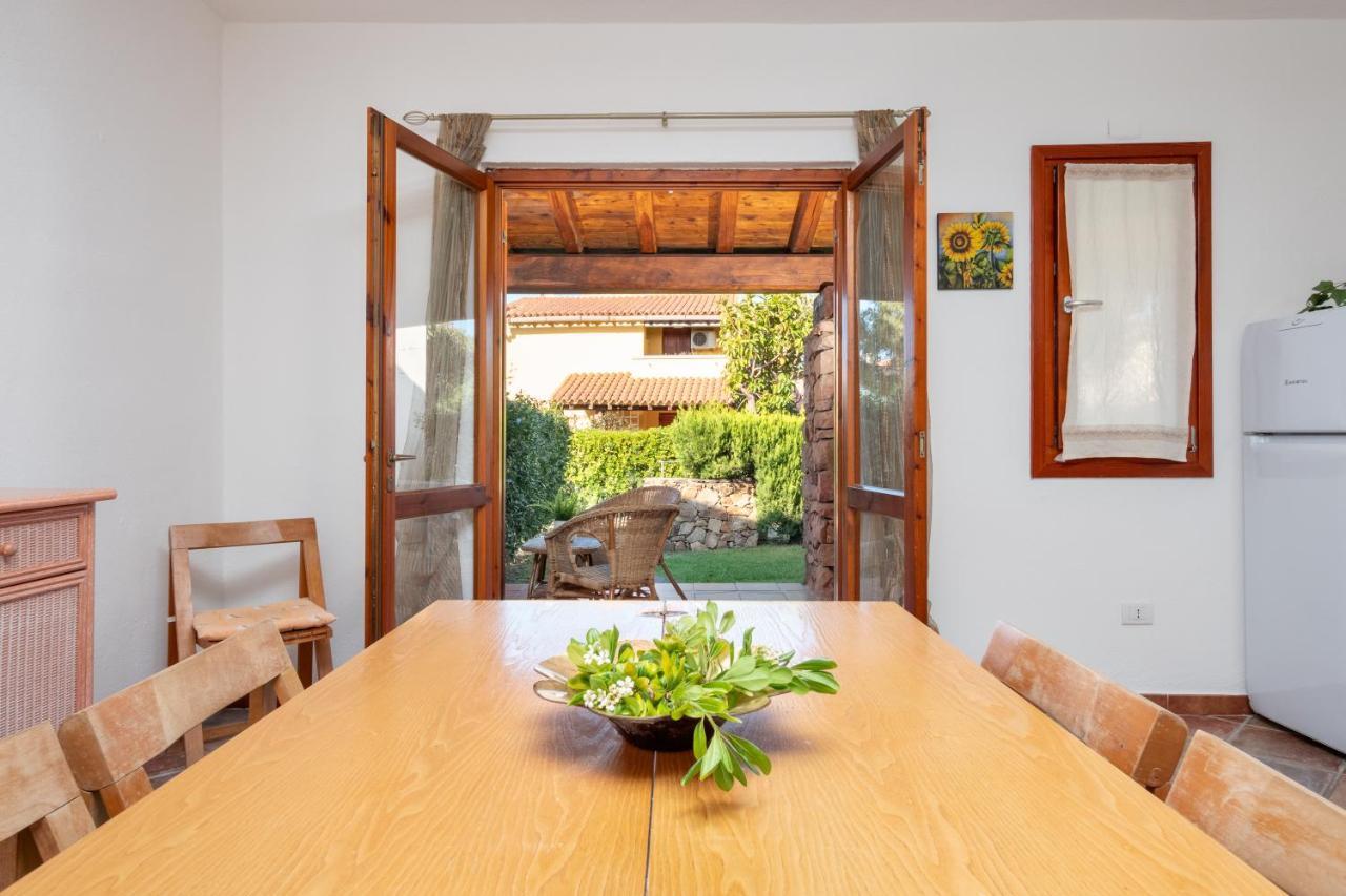 Holiday House Li Piri San Teodoro  Exterior photo